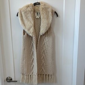 Beige Knit Vest with Faux Fur Collar